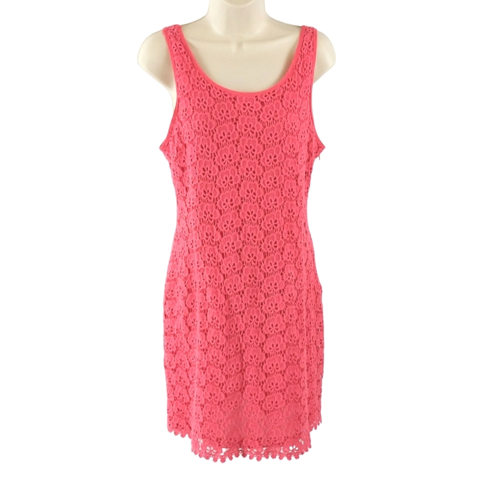 Jennifer Lopez deep pink crotchet lace overlay shift